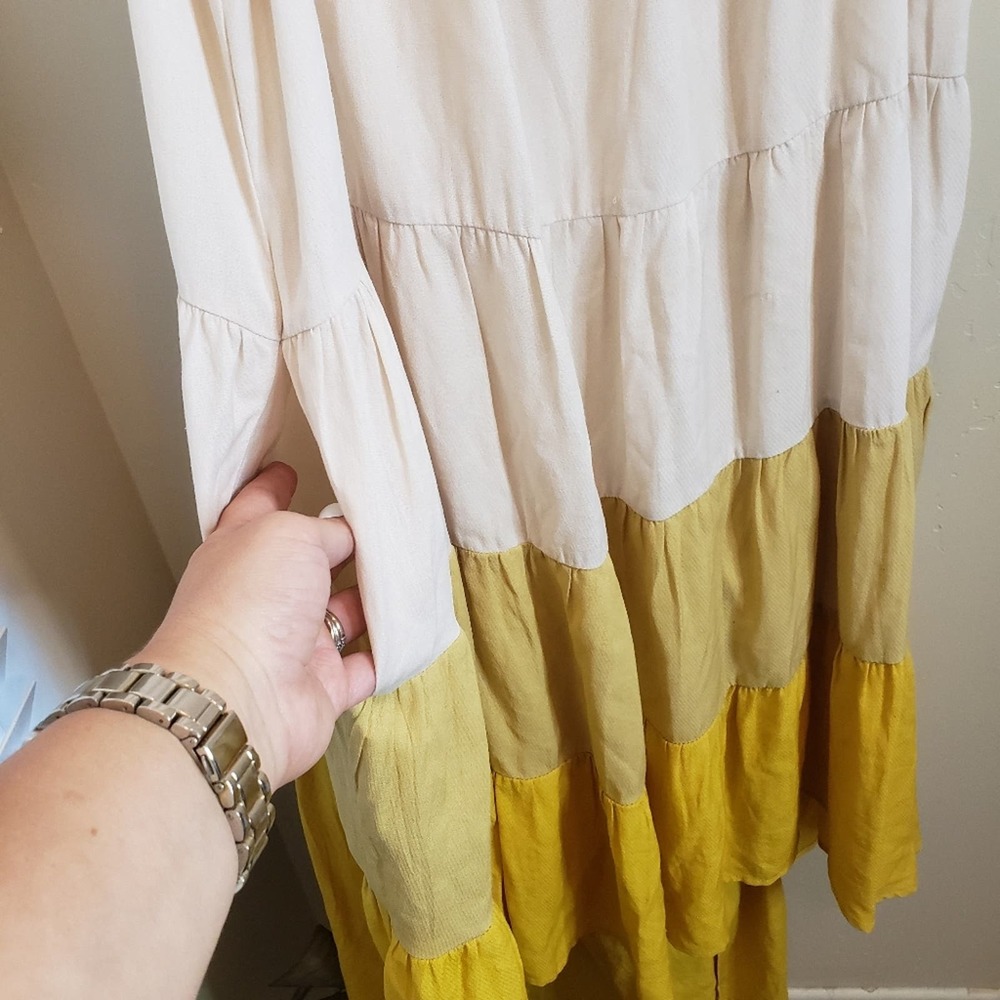 Moodie Hi-Low pocketed sun dress with ruffle detail, yellow and white, size med. - Picture 5 of 7